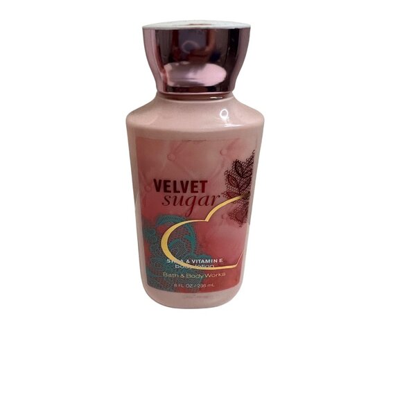 Bath & Body Works Velvet Sugar Shea & Vitamin E Body Lotion 8 Fl Oz - Picture 1 of 5